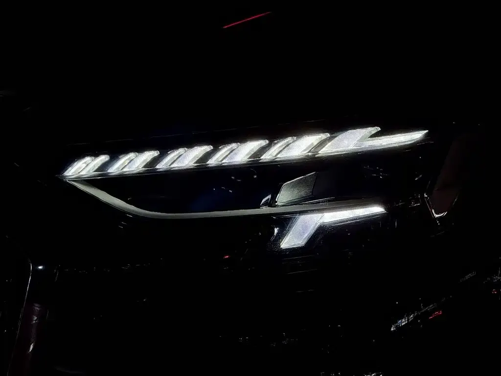 Audi A8 2022 из CN, фото 6