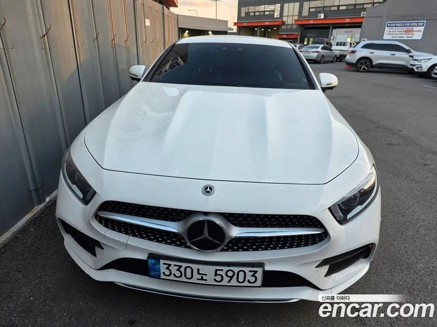 Mercedes-Benz CLS-Class — фото 1