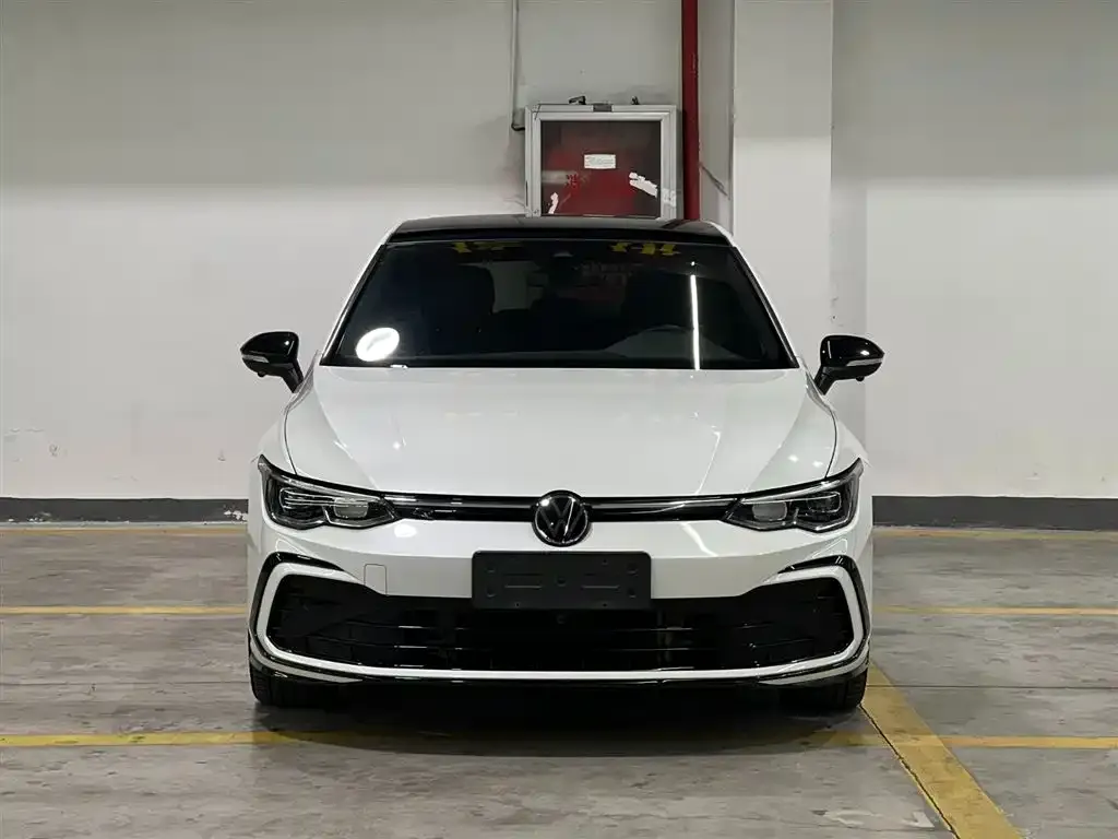Volkswagen Golf 2021 из CN, фото 2