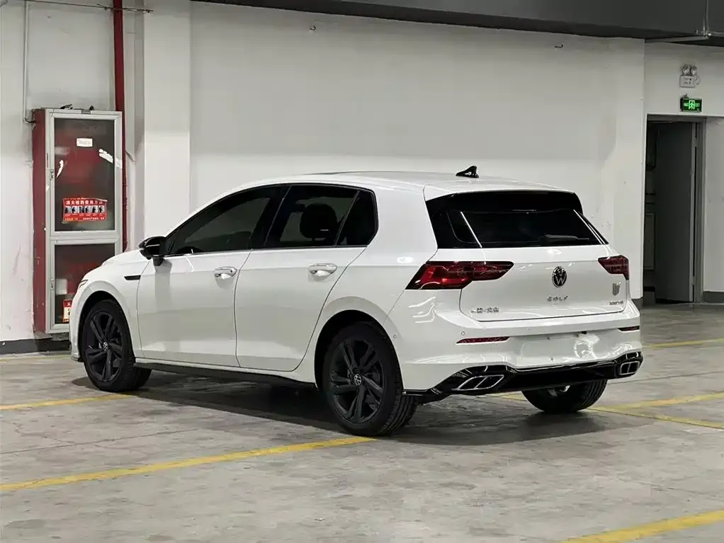Volkswagen Golf 2021 из CN, фото 4