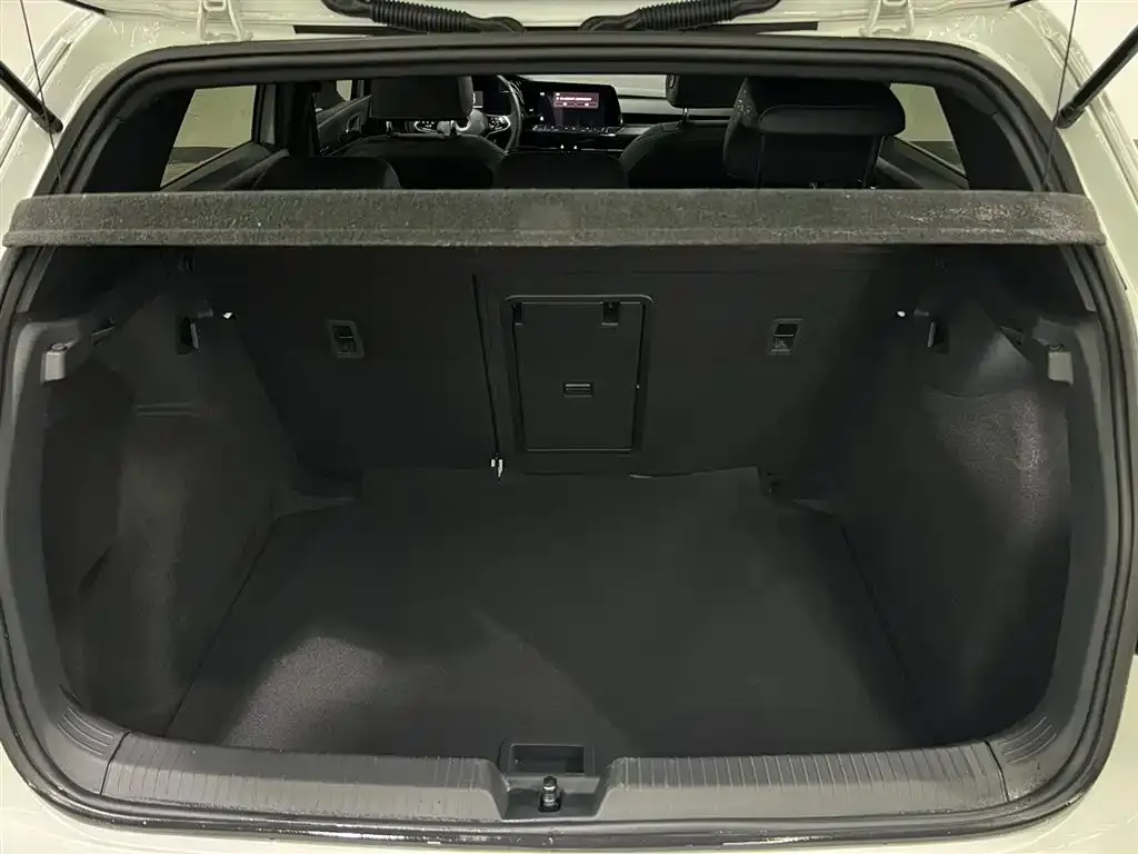 Volkswagen Golf 2021 из CN, фото 7