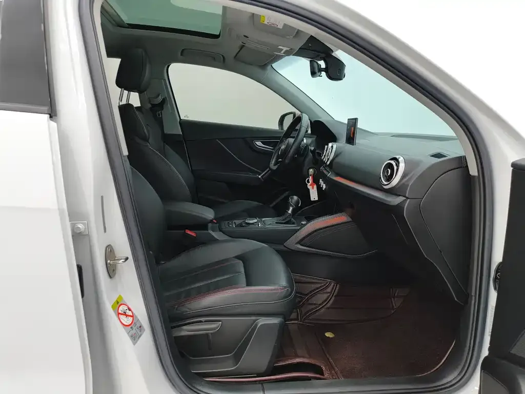 Audi Q2L 2022 из CN, фото 10