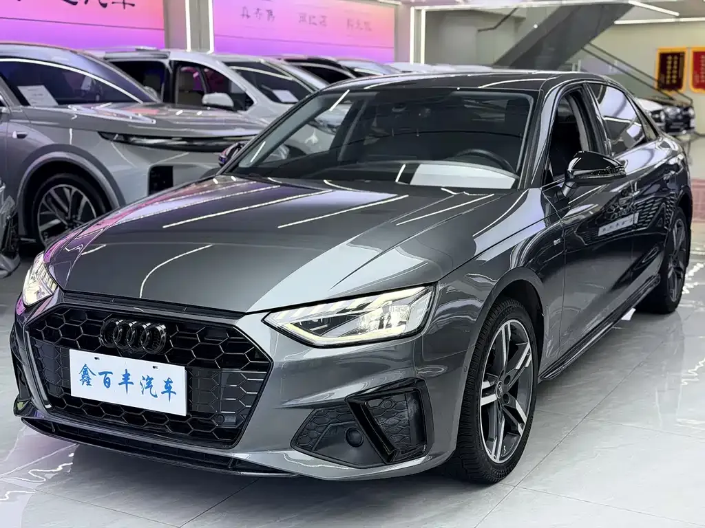 Audi A4L 2023 из CN, фото 1