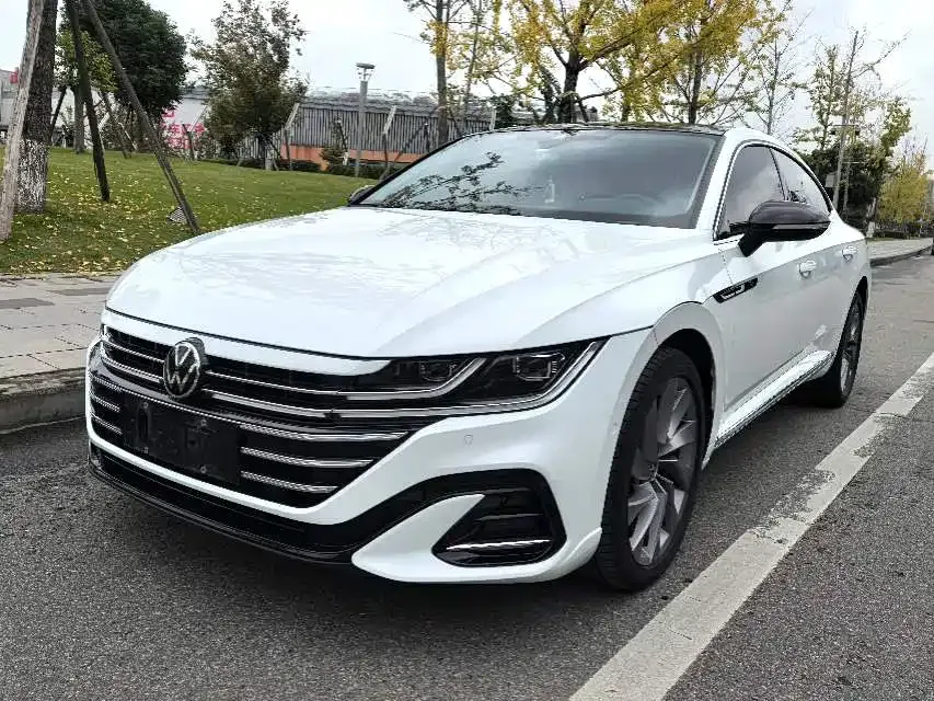 Volkswagen CC 2023 из CN, фото 1