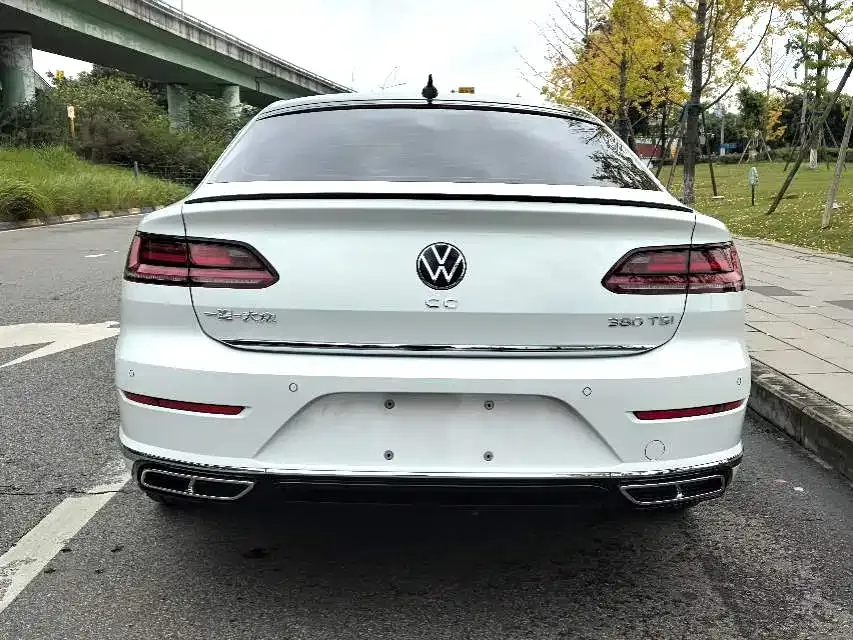 Volkswagen CC 2023 из CN, фото 8