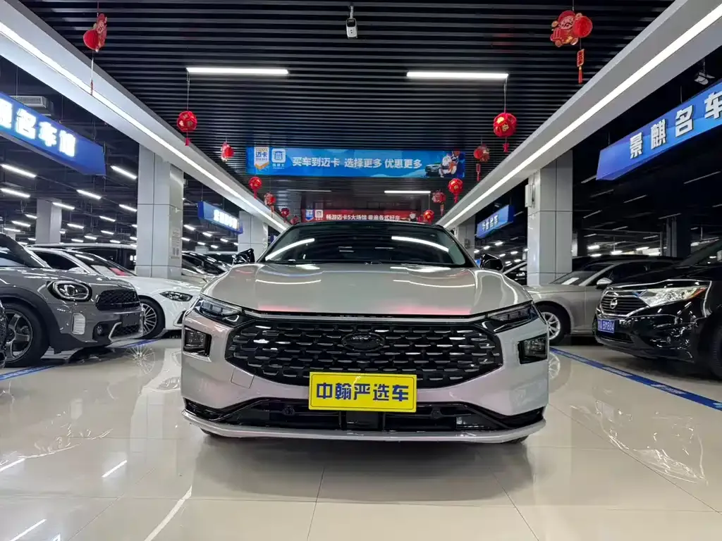 Ford Mondeo 2023 из CN, фото 2