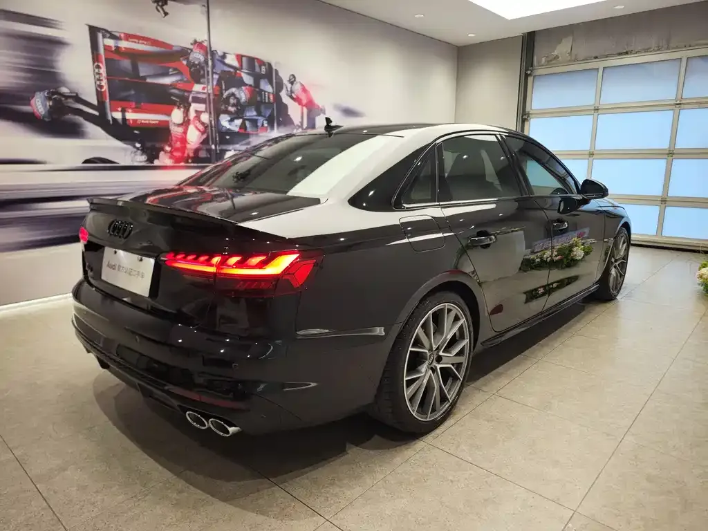Audi S4 2024 из CN, фото 3