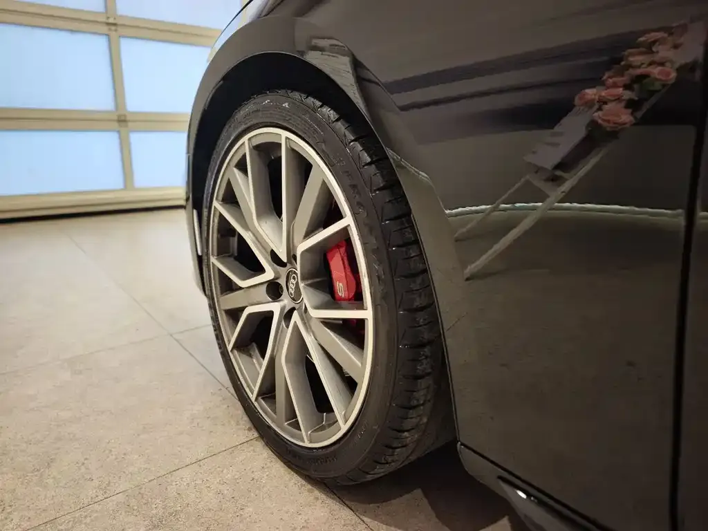 Audi S4 2024 из CN, фото 7