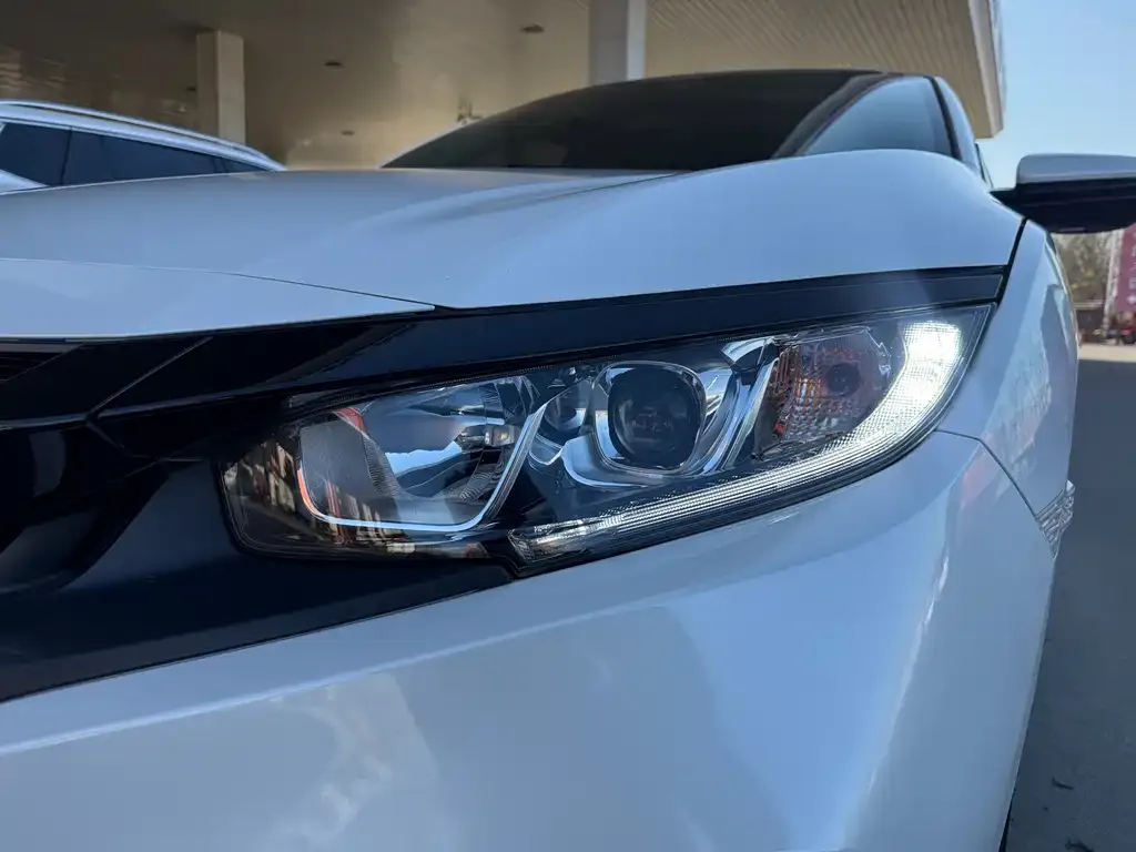 Honda Civic 2021 из CN, фото 2
