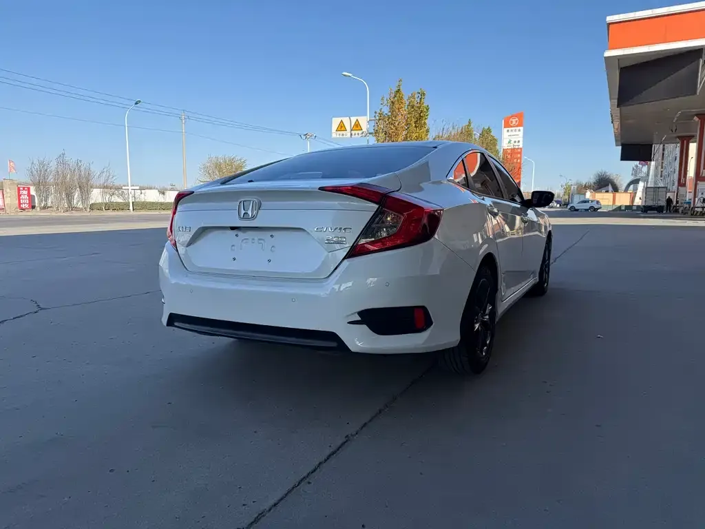 Honda Civic 2021 из CN, фото 5