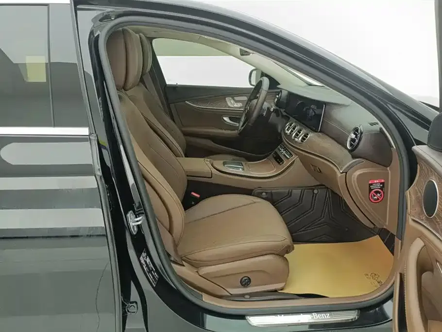 Mercedes-Benz E-Class 2023 из CN, фото 8