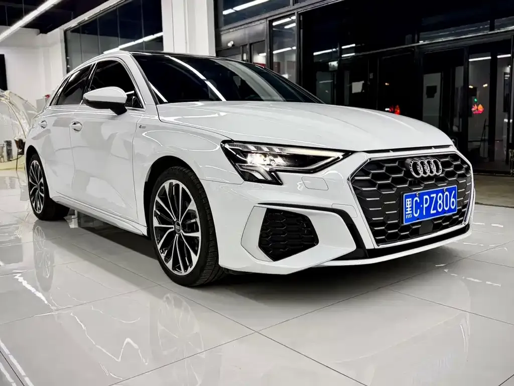 Audi A3 2023 из CN, фото 8