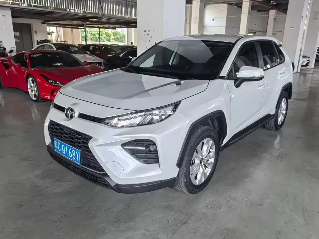 Toyota Wildlander 2023 из CN, фото 1