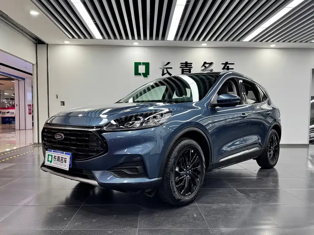 Ford Escape 2024 из CN, фото 1