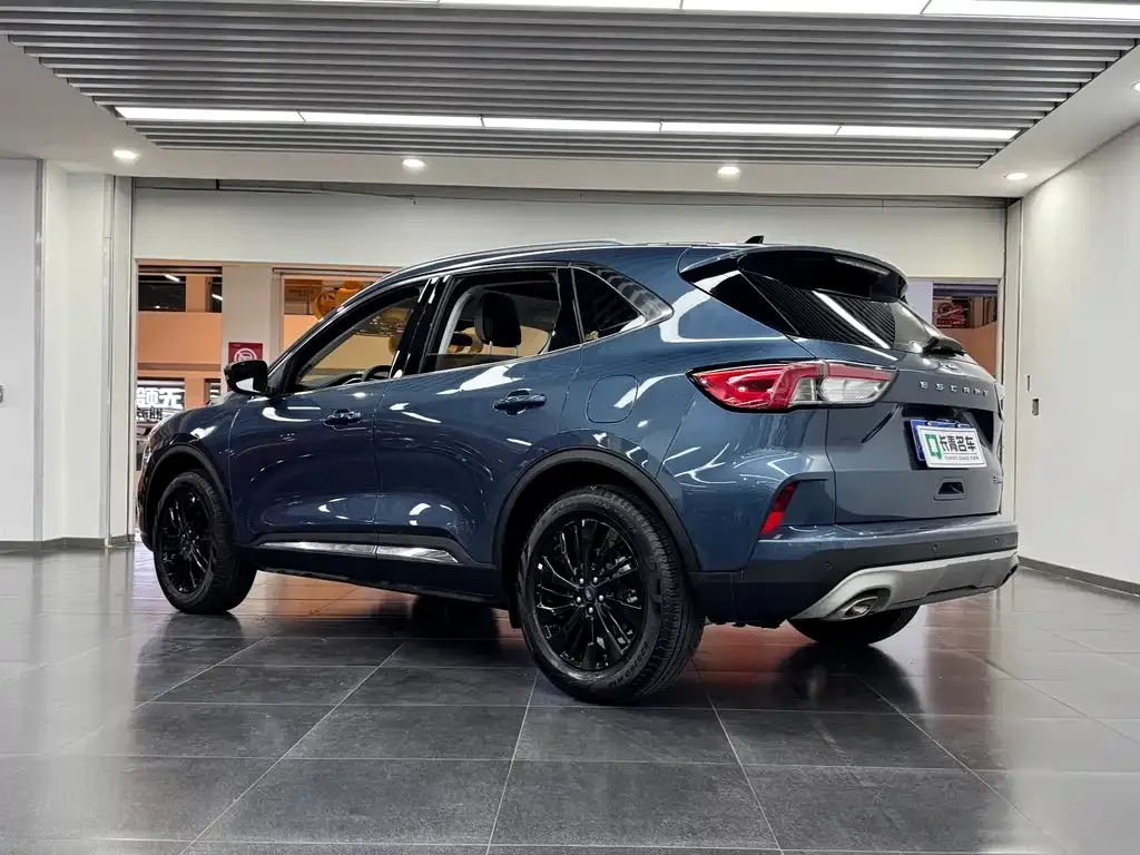Ford Escape 2024 из CN, фото 5
