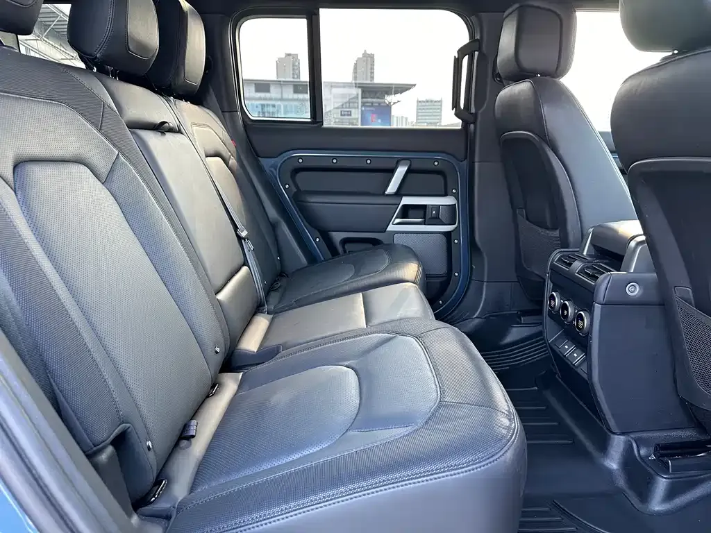 Land Rover Defender 2023 из CN, фото 10