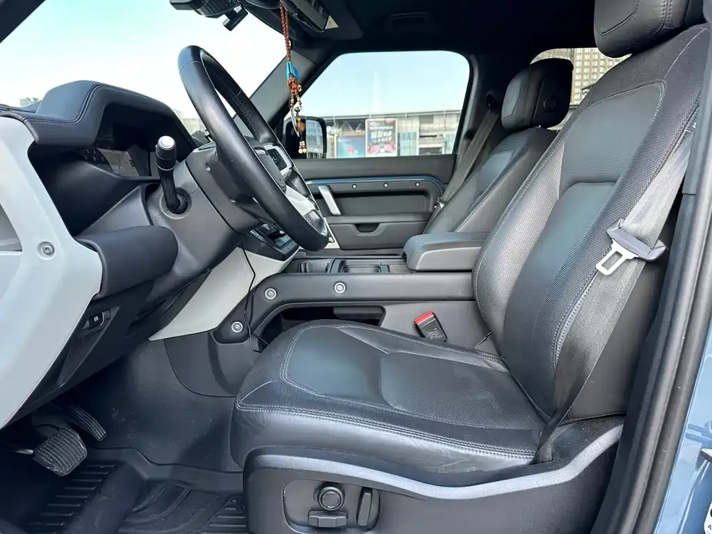 Land Rover Defender 2023 из CN, фото 8