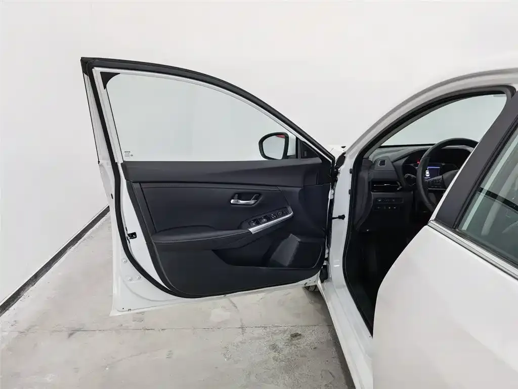 Nissan Sylphy 2023 из CN, фото 8