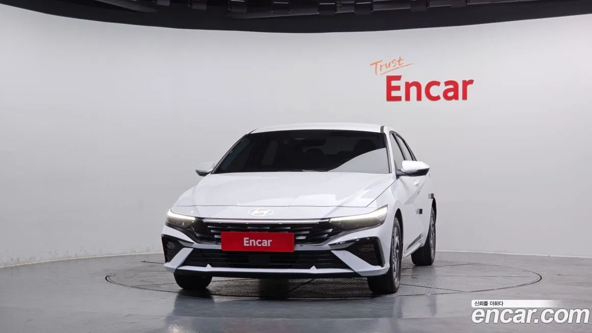 Hyundai AVANTE — фото 3