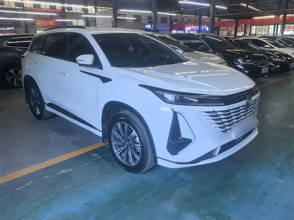 Changan CS75PLUS — фото 4