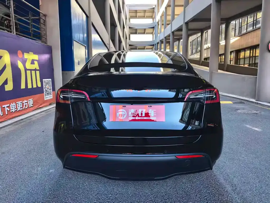 Tesla Model Y — фото 5