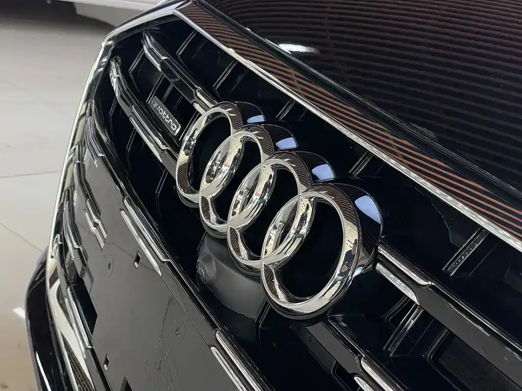 Audi A6L 2025 из CN, фото 5