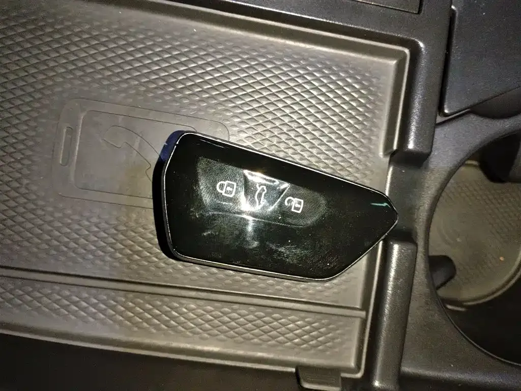 Volkswagen ID.6 Crozz 2022 из CN, фото 9