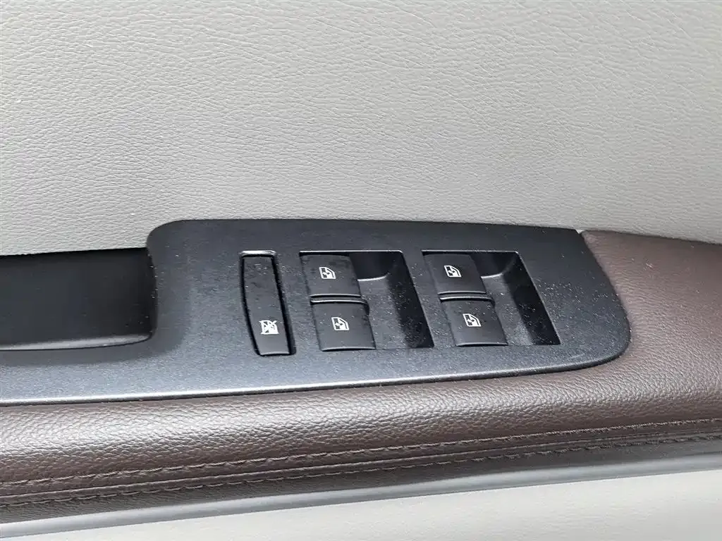 Buick GL8 2021 из CN, фото 9