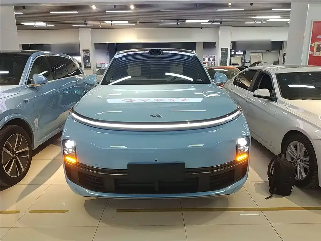 Li Auto L8 2024 из CN, фото 3