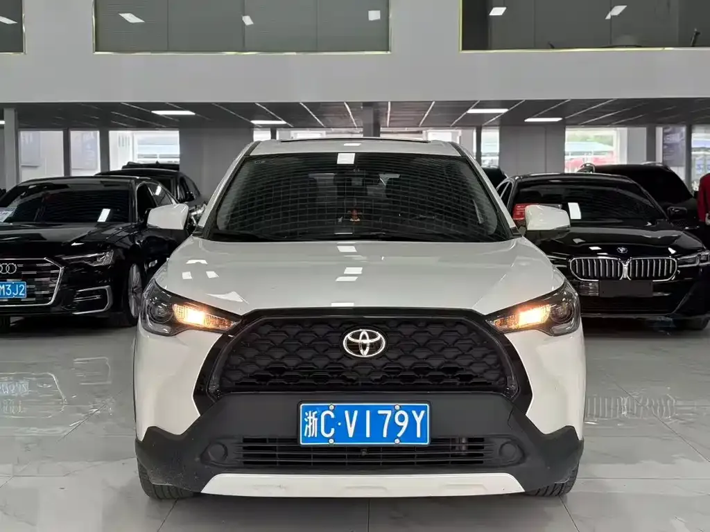 Toyota Corolla Cross 2024 из CN, фото 2