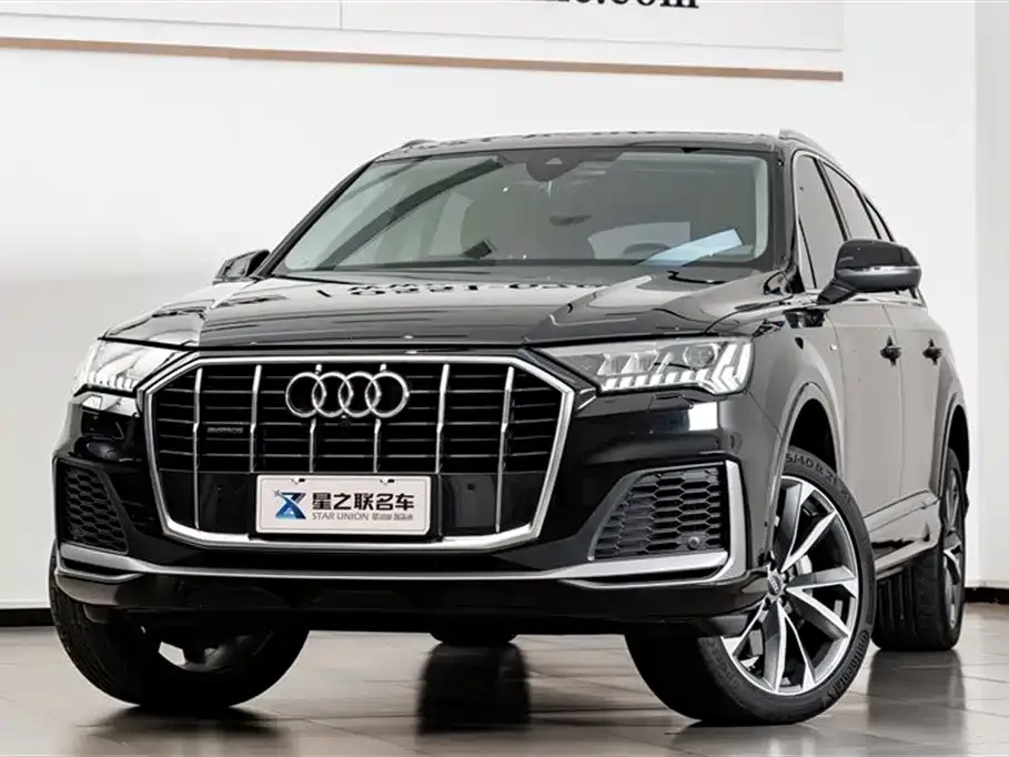 Audi Q7 2023 из CN, фото 2