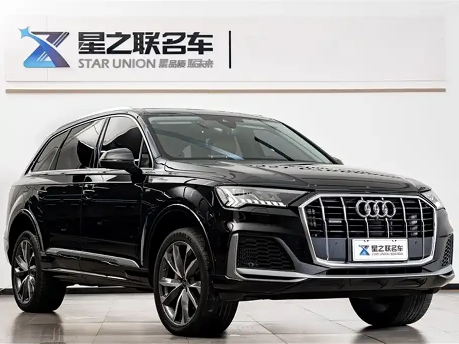 Audi Q7 2023 из CN, фото 5