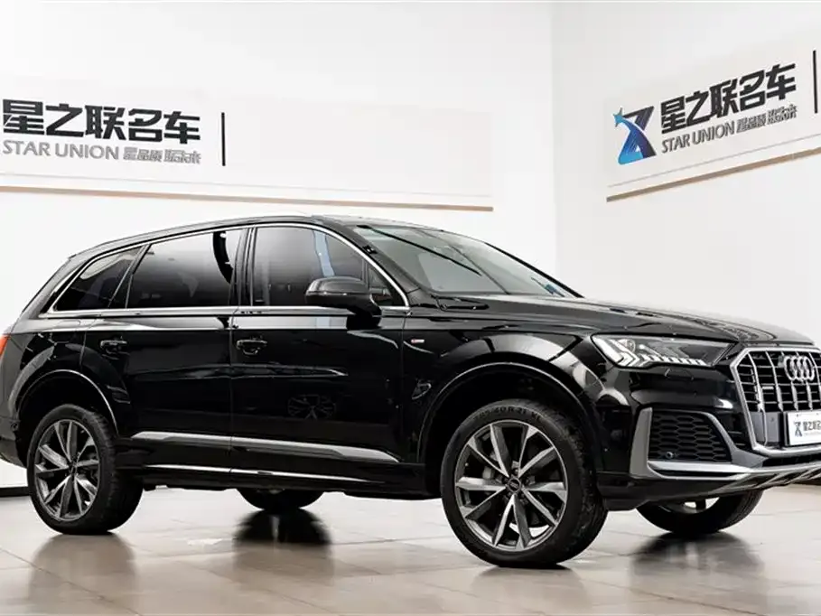 Audi Q7 2023 из CN, фото 6