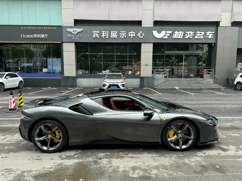 Ferrari SF90 2023 из CN, фото 8