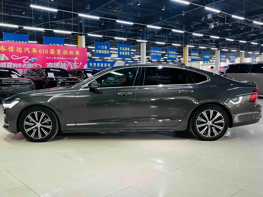 Volvo S90 PHEV 2022 из CN, фото 5
