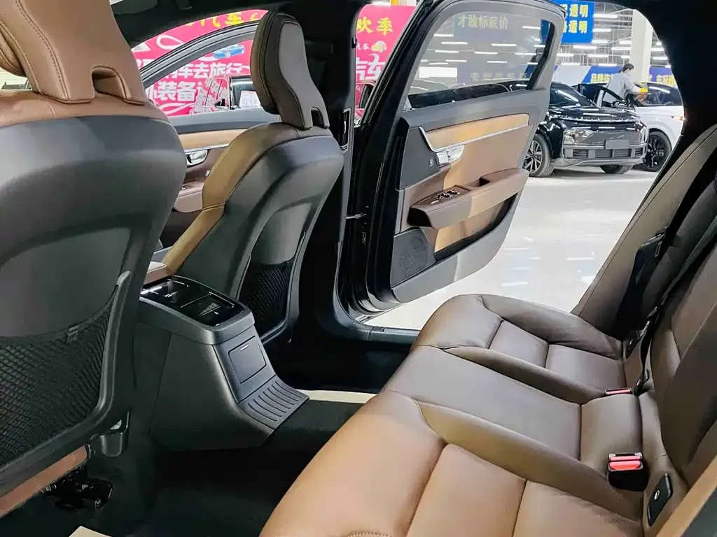 Volvo S90 PHEV 2022 из CN, фото 8