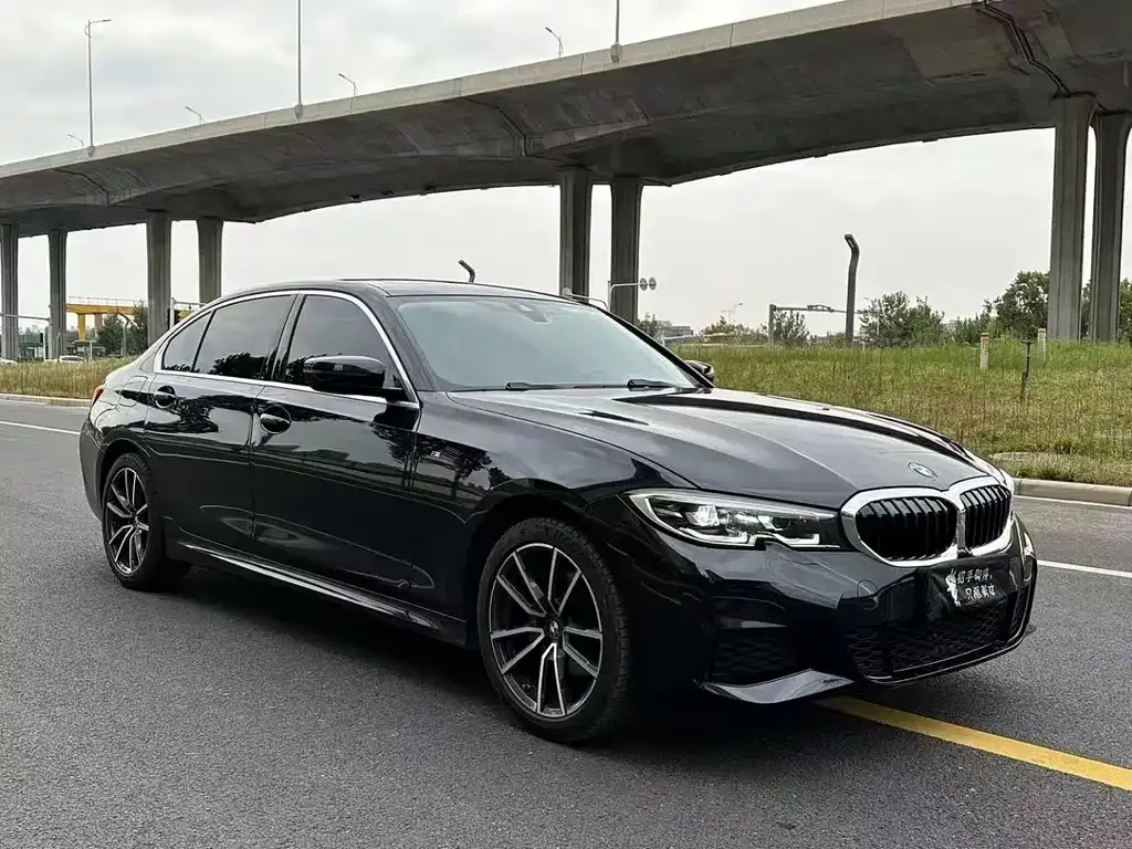 BMW 3 Series 2022 из CN, фото 3