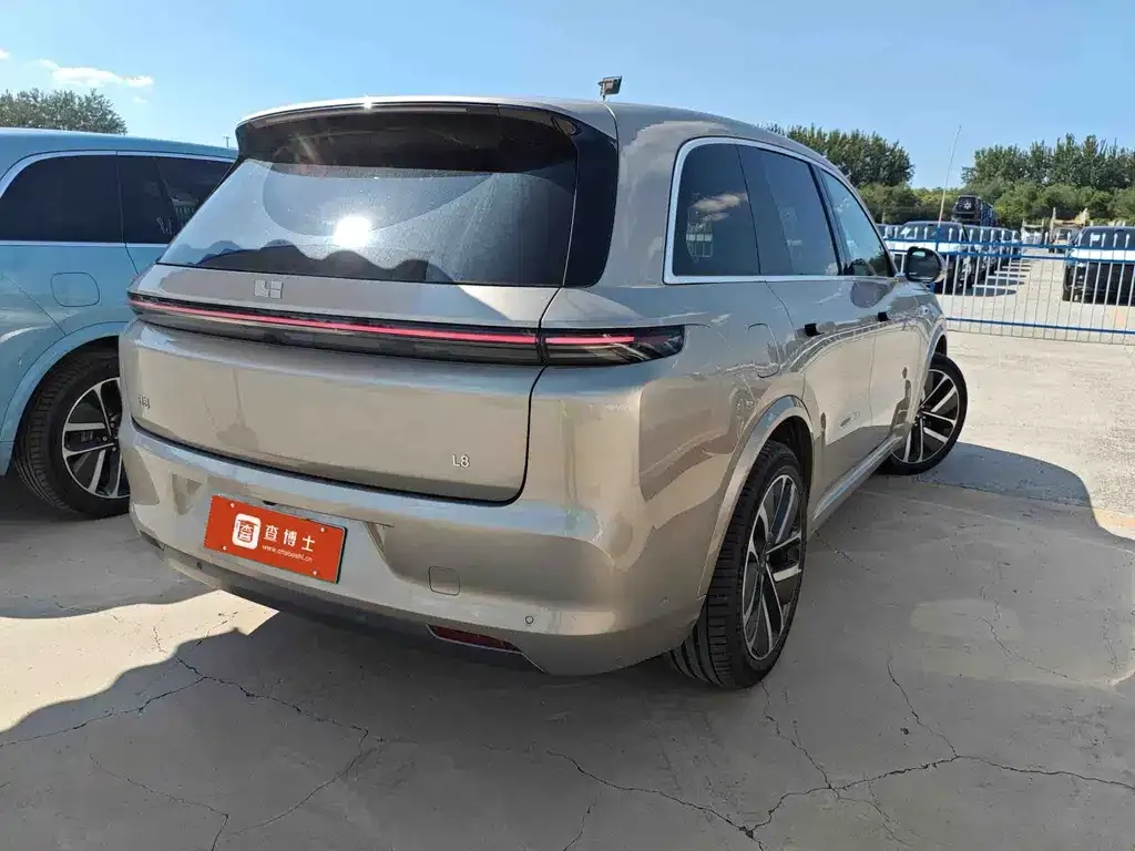 Li Auto L8 2024 из CN, фото 8