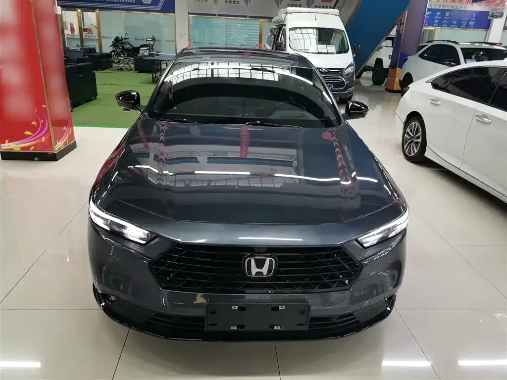 Honda Accord — фото 3