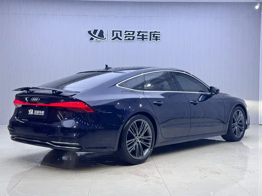 Audi A7 — фото 5