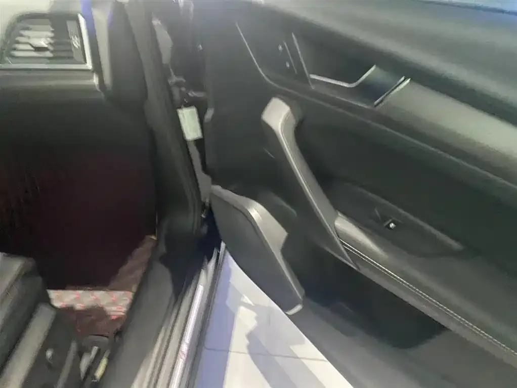 Audi Q5L 2022 из CN, фото 10