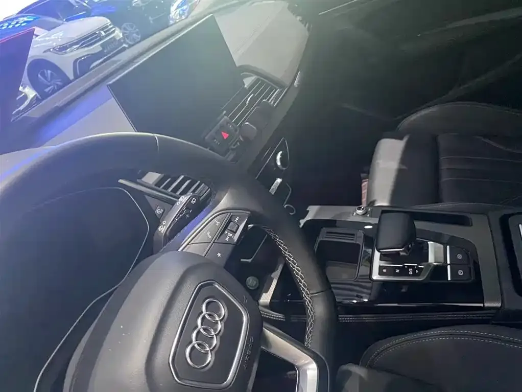 Audi Q5L 2022 из CN, фото 7
