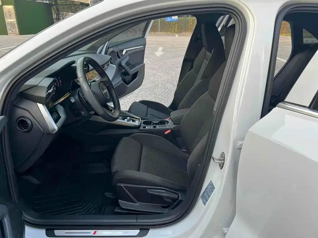 Audi A3 2021 из CN, фото 7