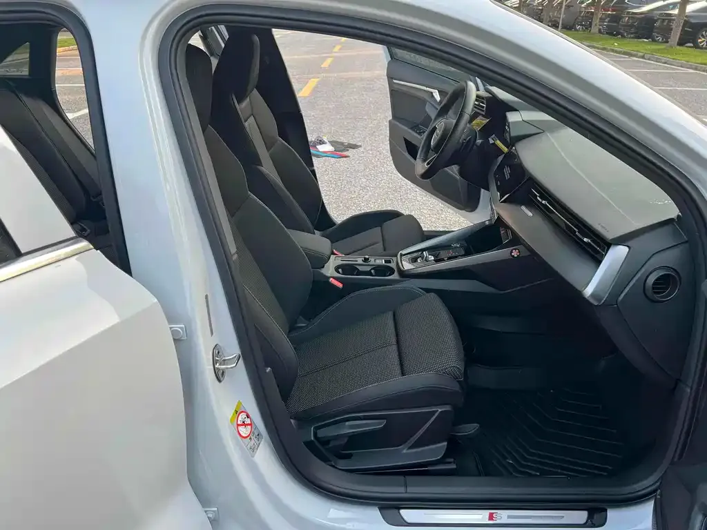 Audi A3 2021 из CN, фото 9