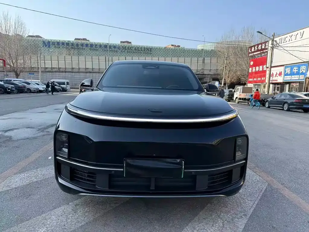 Li Auto L8 2023 из CN, фото 2