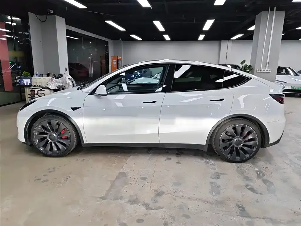 Tesla Model Y 2022 из CN, фото 5