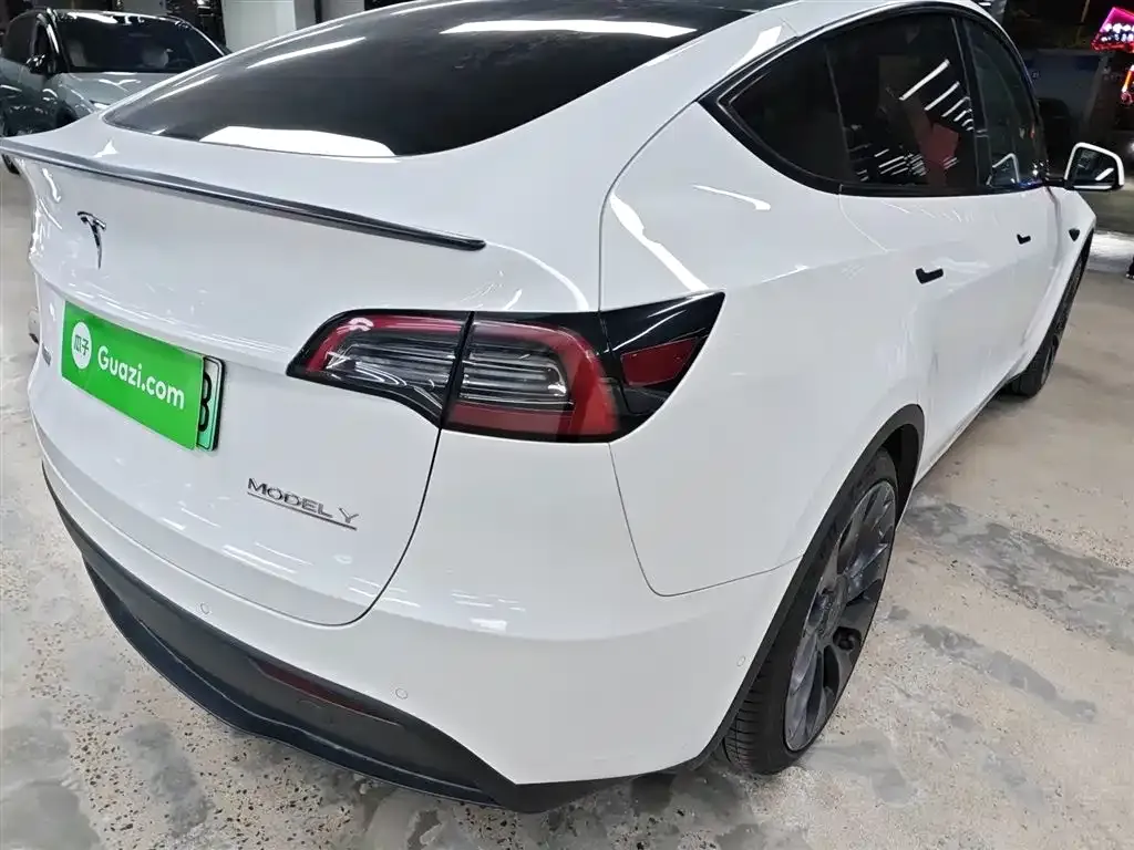 Tesla Model Y 2022 из CN, фото 8
