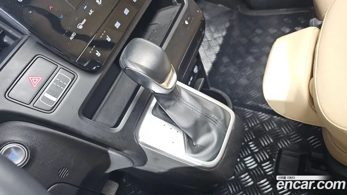 Hyundai Staria 2025 из KR, фото 9