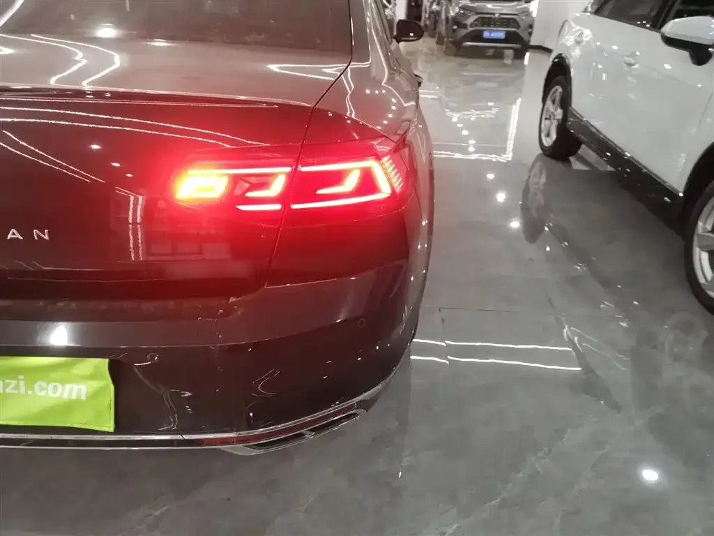 Volkswagen Magotan 2023 из CN, фото 8