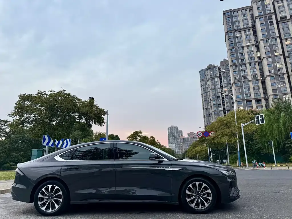 Lincoln Z 2022 из CN, фото 4